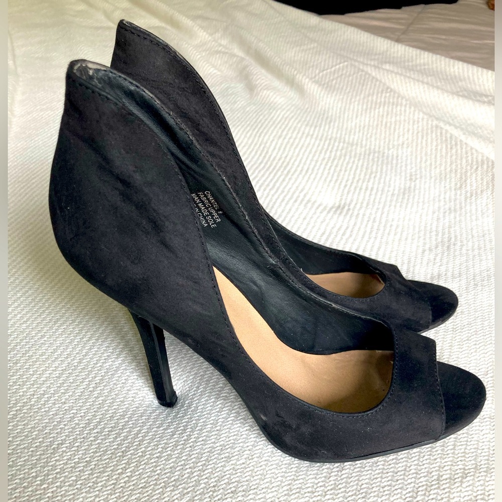 Elegant black heels